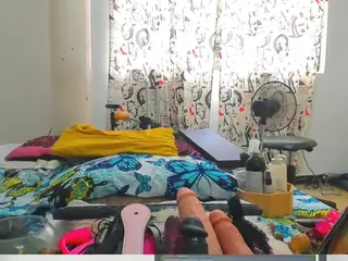 mia-kathelyn's Live Sex Cam Show