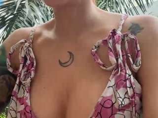 anastaxialynn Live Webcam on CamSoda