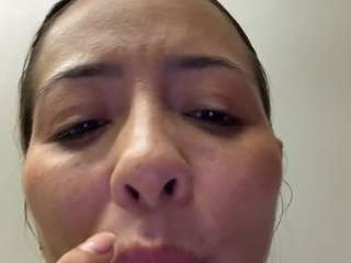 anastaxialynn webcam