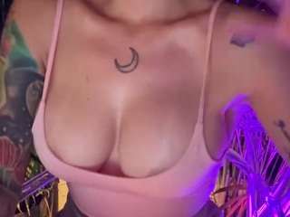 anastaxialynn Live Webcam on CamSoda