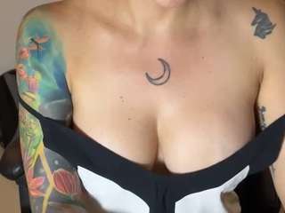 anastaxialynn webcam