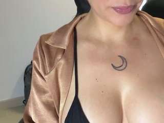 anastaxialynn webcam