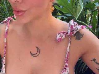 anastaxialynn Live Webcam on CamSoda