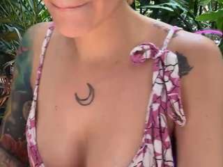 anastaxialynn webcam