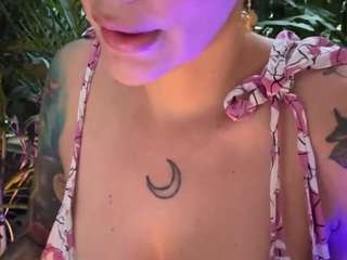 anastaxialynn webcam
