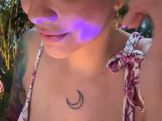 anastaxialynn webcam