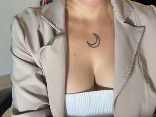 anastaxialynn Live Webcam on CamSoda
