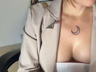 anastaxialynn webcam