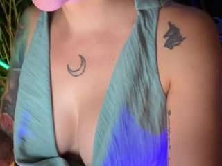 anastaxialynn webcam