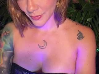 anastaxialynn Live Webcam on CamSoda