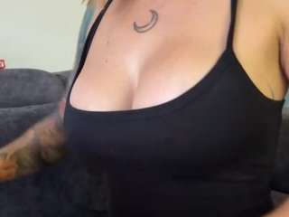 anastaxialynn Live Webcam on CamSoda