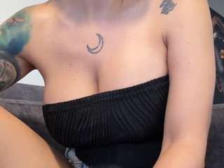 anastaxialynn Live Webcam on CamSoda