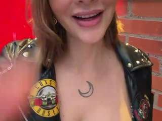 anastaxialynn Live Webcam on CamSoda