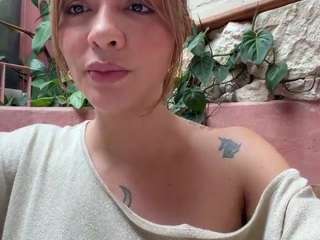 Live webcam model anastaxialynn on Soda Cams