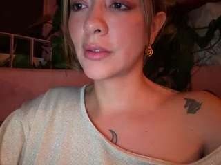 anastaxialynn Live Webcam on CamSoda