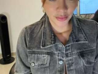 anastaxialynn Live Webcam on CamSoda