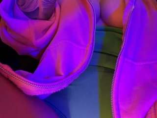 Live webcam model anastaxialynn on Soda Cams