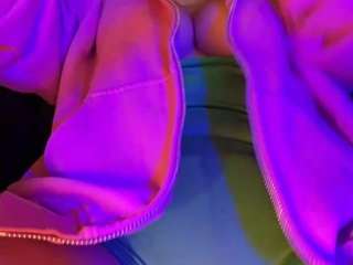 Live webcam model anastaxialynn on Soda Cams