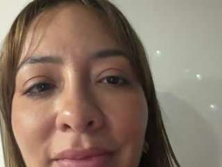 anastaxialynn webcam