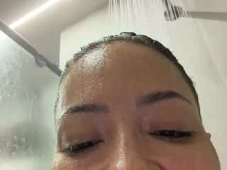 Live webcam model anastaxialynn on Soda Cams