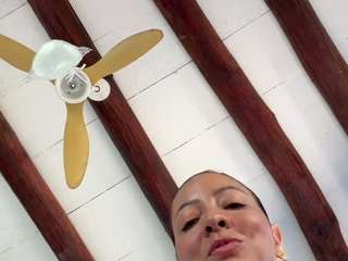 anastaxialynn webcam