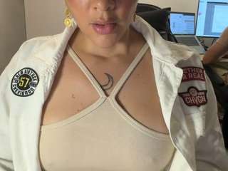 anastaxialynn webcam