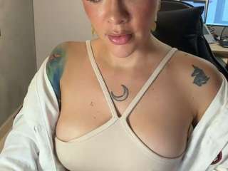 anastaxialynn webcam