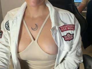 anastaxialynn webcam