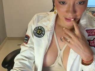 anastaxialynn webcam