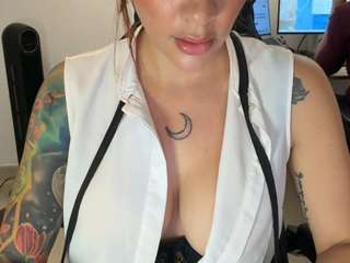 anastaxialynn webcam