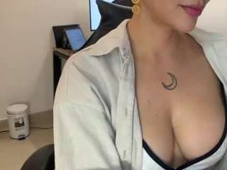 anastaxialynn Live Webcam on CamSoda
