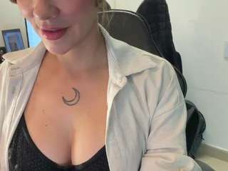 anastaxialynn Live Webcam on CamSoda