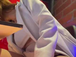 Selene Wild live cam preview