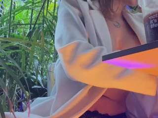 anastaxialynn live on CamSoda