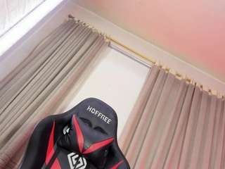  aleja-hill chat room