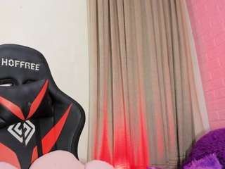 aleja-hill Live Webcam on CamSoda