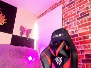 aleja-hill Sex Cam Show