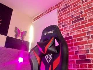 aleja-hill live webcam show