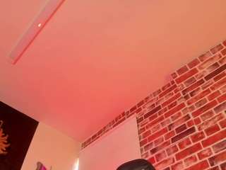 aleja-hill's live room