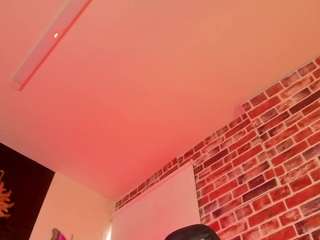 aleja-hill's live room