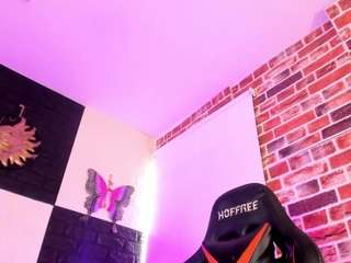 le modèle aleja-hill est en webcam porno dans un show sur le site camsoda, il possède les tags suivants: anal toys,implants,young adult,teen-18,tease,spank,spanish,smoking,orgasm,gape,average,drinking,dirty talk,colombia,brown eyes,black hair,big cock,big balls,hd