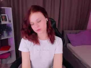 EvaElffie's Live Sex Cam Show