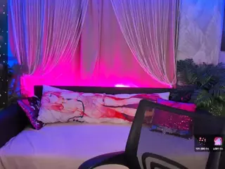 EvaElffie's Live Sex Cam Show