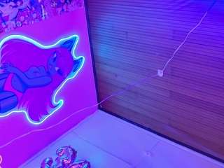 laytonlange Toy live webcam