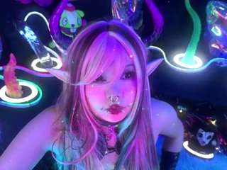 laytonlange's CamSoda show and profile