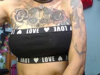 Live stream of nicoleink01