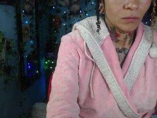 nicoleink01