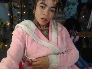 nicoleink01