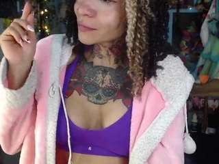 nicoleink01