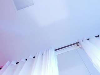 emelyy-carter Live Webcam on CamSoda